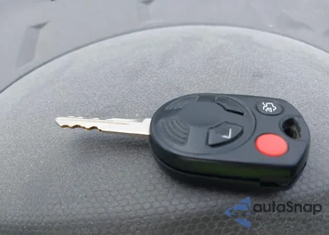 2008 Ford Escape Xls/Xls Manual z USA, uszkodzony, nr VIN 1FMCU02Z38KB36793